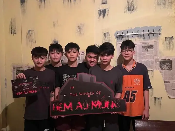 Team Phamquan after cracking their case at Lucid Escape